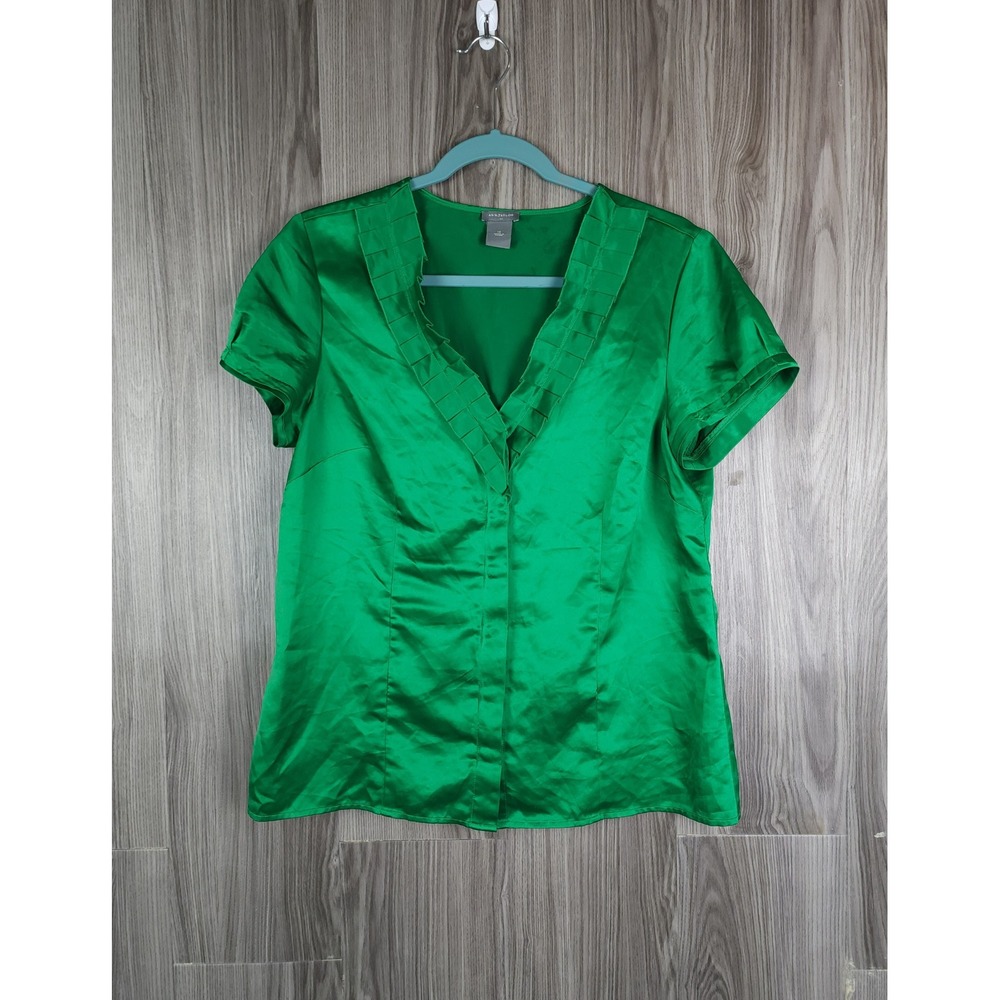 Ann Taylor Green‎ Satin V-Neck Ruffle Blouse Short Sleeve Button Front Top Sz 12